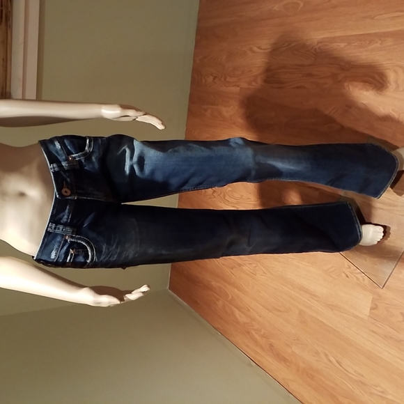 Silver Pioneer Style Dark Blue Bootcut Lightly Distressed Jeans Size 30 - Picture 1 of 9